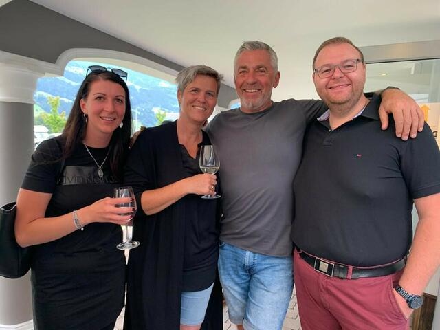 vlnr:  Egger Christina, Elisabeth und Andreas Heim  - Brandberger Kolmhaus, Egger Stefan - VAM Egger | Foto: Firma König