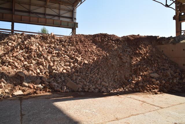 Im Vorjahr haben rund 400.000 Tonnen Baurestmassen - Ziegel, aber rauch Beton und Asphalt - ein neues Leben erhalten. | Foto: Katrin Pirzl