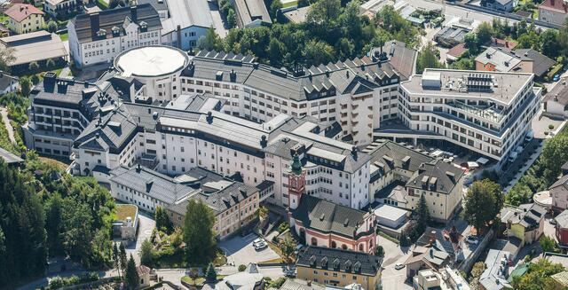 Das Kardinal Schwarzenberg Klinikum hat einen neuen interimistischen Primar für die Gynäkologie und Geburtenhilfe Abteilung gefunden. | Foto: KSK