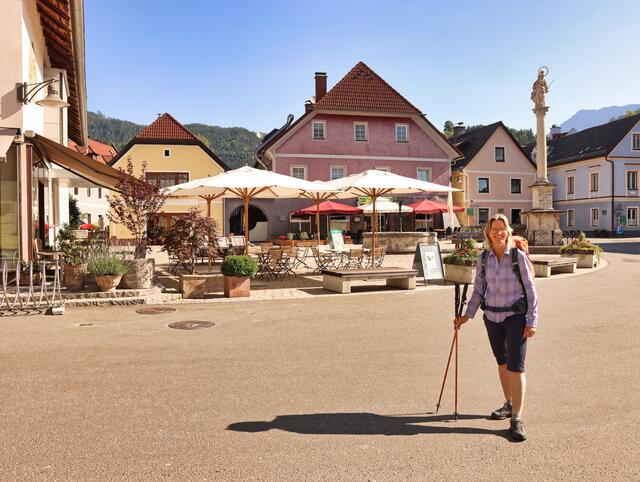 Der wunderschöne Marktplatz in Mautern bildet den Auftakt unserer Etappe.  | Foto: Weges OG