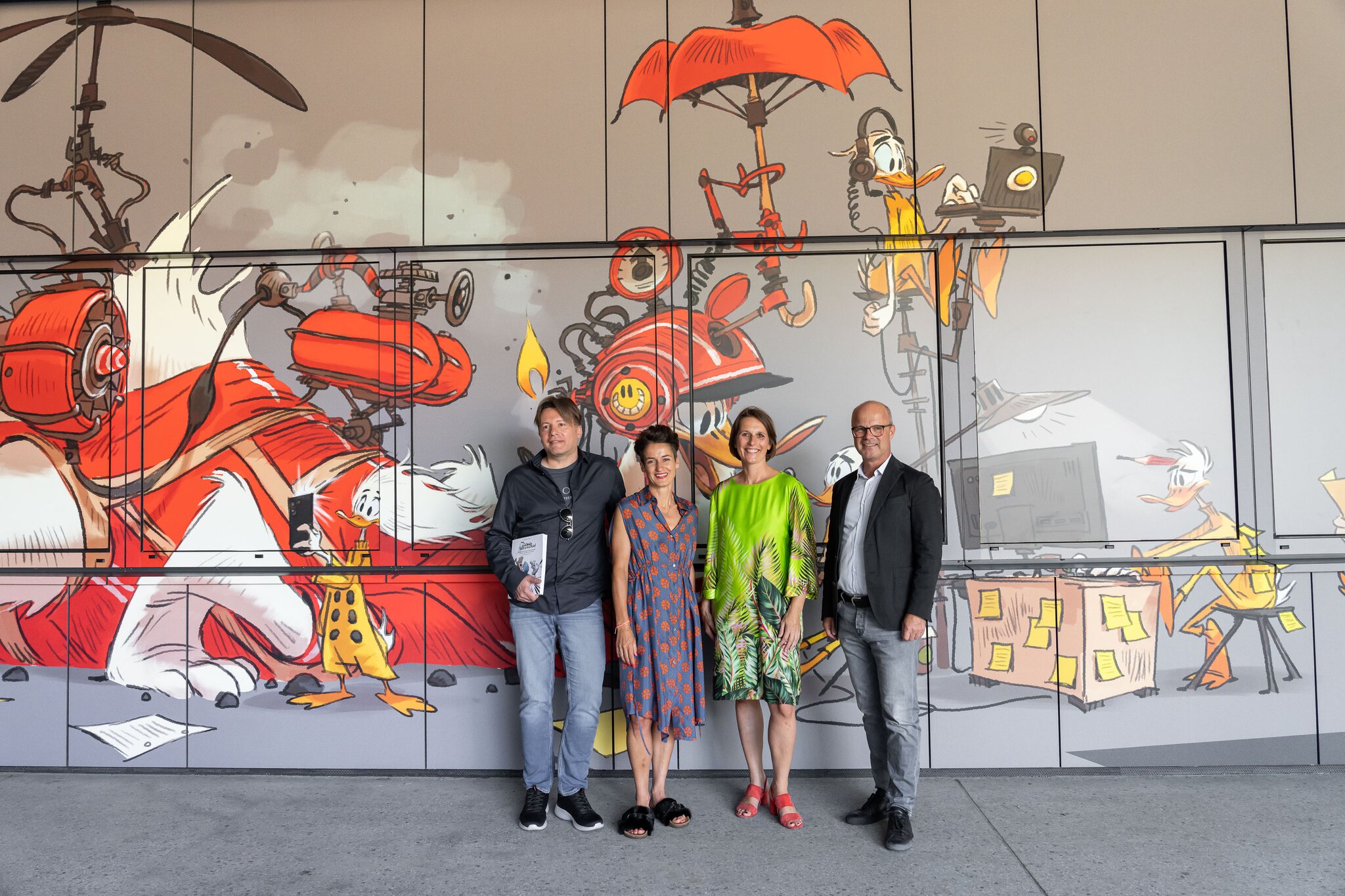FoyerEröffnung Gigantische "Zeitungsente" im Styria Media Center Graz