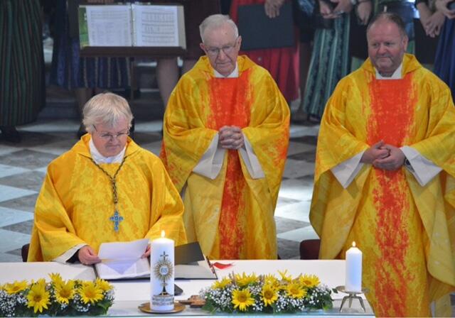 Josef Fötsch feierte in Gleinstätten sein "Eisernes Priesterjubiläum" mit weiteren Priestern. | Foto: Robert Hörmann