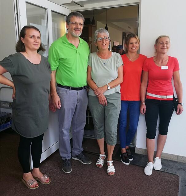 Von links : Silvia Laczö, Johann Holzmann, Helga Grössing, Carina Karner, Edit Pethö.  | Foto: Elisabeth Paukovitsch
