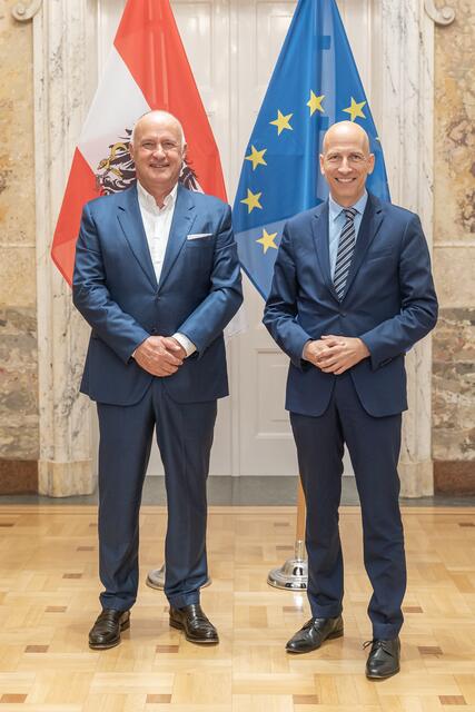 Minister Martin Kocher empfing Valter Taranzano in Wien. | Foto: BM