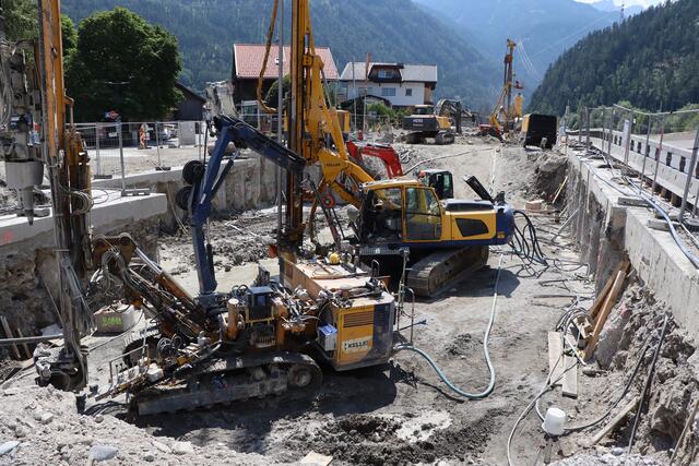 Das Land Tirol investiert bis 2024 insgesamt 35 Millionen Euro in die neue Unterführung Prutz. | Foto: Ohtmar Kolp
