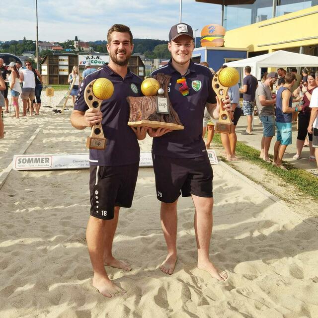 Fabian Grünberger und Philipp Barth sind die glorreichen Boccia-Champions.
