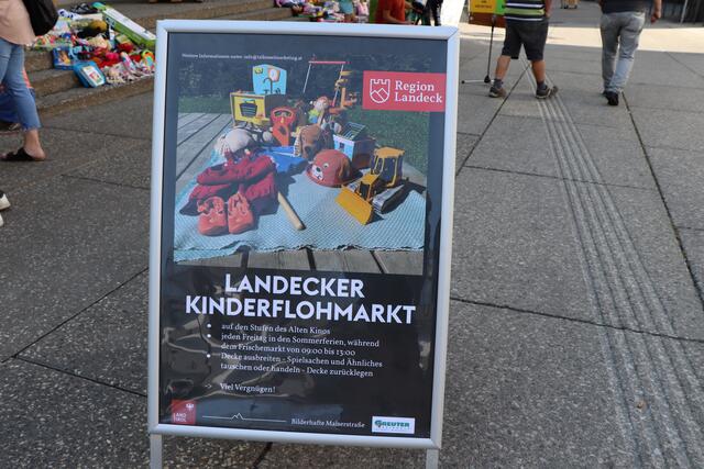 Der Landecker Kinderflohmarkt findet in den Sommerferien jeden Freitag von 09. bis 13 Uhr statt. | Foto: Othmar Kolp