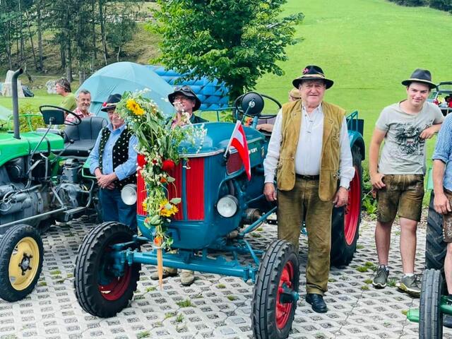Rund 30 Oldtimer-Traktoren konnten bestaunt werden. | Foto: Gemeinde Mallnitz