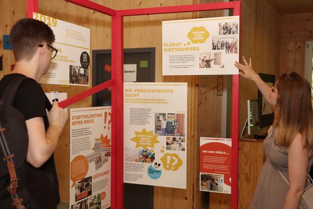 Eine Ausstellung über die 20-jährige Geschichte des Vereins Jukus kommt morgen zum feierlichen Abschluss. | Foto: Jukus