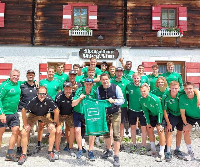 Beste Stimmung auf der Wiegalm (Mi. P. Seiwald). | Foto: SK St. Johann