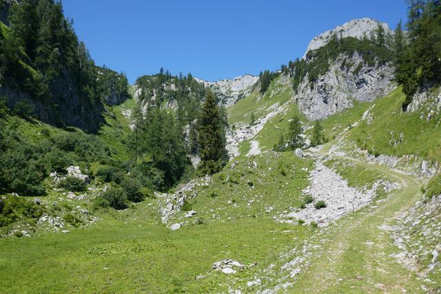 Abstieg durch den "Würger" Richtung Gwechenberghütte.  | Foto: Thomas Neuhold