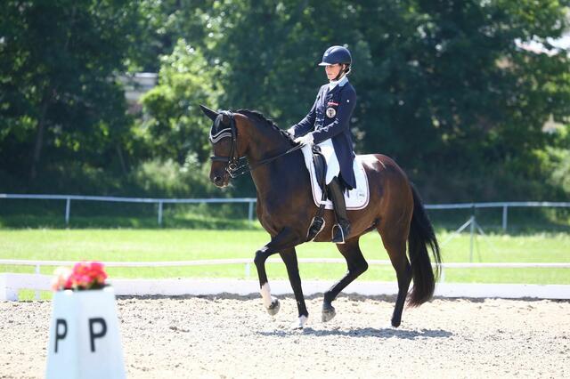 Kerstin Kronaus mit Dimanche Royale  | Foto: M&amp;E 4 You