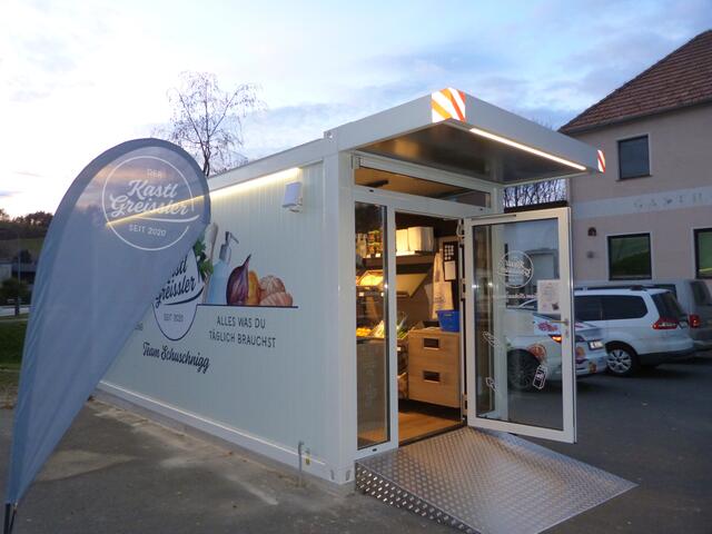 Zwei Beschuldigte aus Ungarn haben beim KastlGreissler in Karl in rund einem Monat 30 Einkäufe getätigt ohne die Waren rechtmäßig zu bezahlen.  | Foto: Vanessa Wittmann