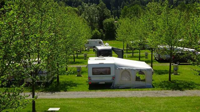 Beim Sulmtalcamp in Pölfing-Brunn sind zahlreiche Stellplätze für Wohnwägen vorhanden. | Foto: Alfred Strohmeier