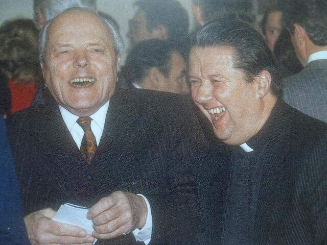 Franz Merschl (rechts) mit Hans Havelka, 1986 | Foto: C: Bezirksmuseum Simmering