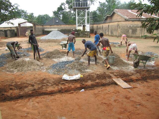 Ikemba ist ein Integrations-Verein aus Graz, der sich in einer ländlichen Region von Nigeria für sauberes Trinkwasser und Sanitäranlagen einsetzt. | Foto: Verein Ikemba