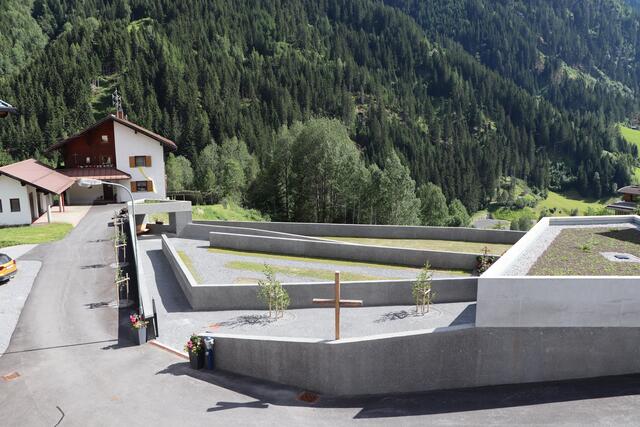 200 neuen Erd- und Urnengräber wurden auf dem neuen Friedhof geschaffen. | Foto: Othmar Kolp