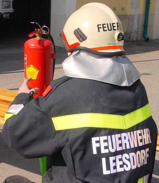  Der Feuerlöscher muss auch im privaten Bereich alle 2 Jahre überprüft werden! Feuerlöscherüberprüfung am Samstag, 30. Juli 2018, 9-13 Uhr. | Foto: www.ff-baden-leesdorf.at