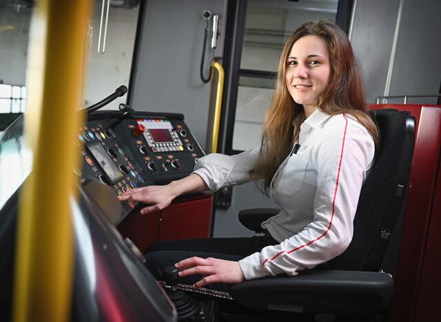 Ein besonderes Augenmerk möchte man bei der Rekrutierung der neuen Beschäftigten auf den Frauenanteil legen – die beträgt bei der Belegschaft gerade einmal rund zehn Prozent. | Foto: Johannes Zinner/Wiener Linien