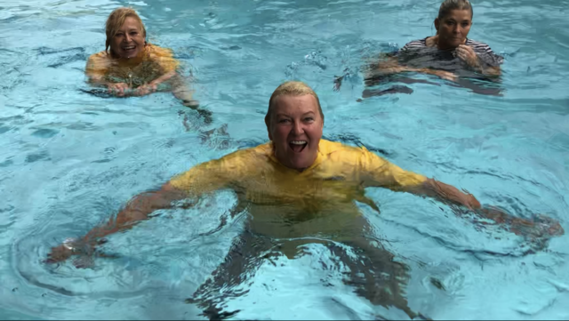 Anita Tretthann übte Synchronschwimmen...