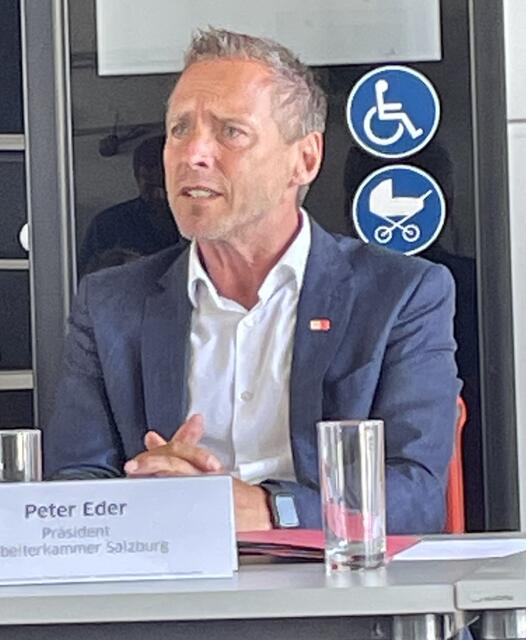 Arbeiterkammerpräsident Peter Eder.  | Foto: Johanna Janisch