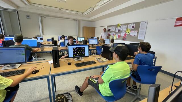Das bewährte Sommercamp "Coding4Kids" stieß wieder auf großen Andrang.