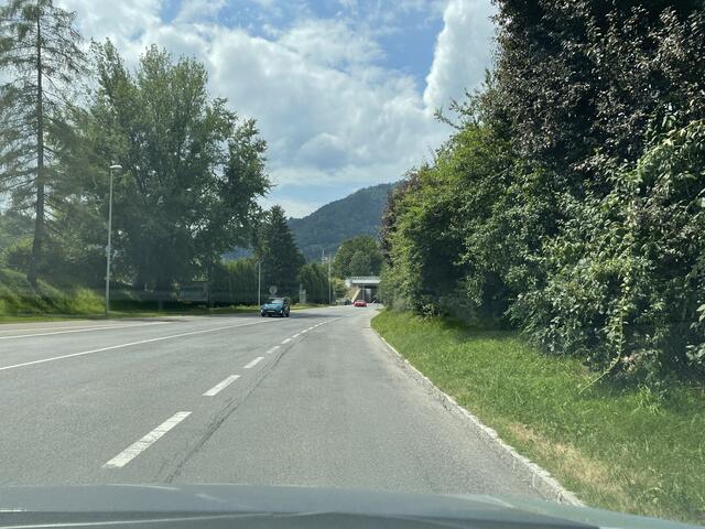 Auch hier der Streifen zum Auffahren | Foto: Kern