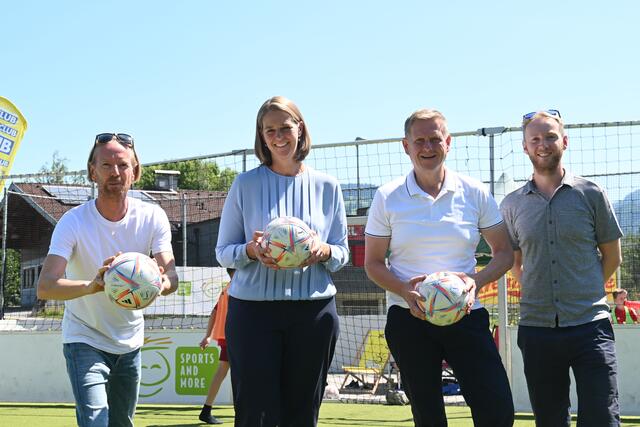 Auf die Plätze, fertig und Ball frei für die Suzuki Street Soccer Fun Tour 2022(vl.):  Sebastian Hörl,  Andrea Klambauer, Thomas Freylinger, Kevin Eckmüller | Foto: Martin Schöndorfer, 2022