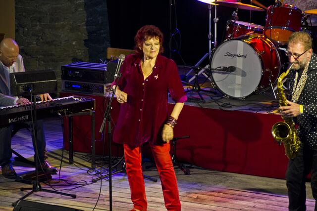Dana Gillespie rockte die Burgarena