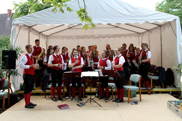Am Sonntag war Frühschoppen mit der Musikkapelle Langau angesagt. | Foto: Friedrich Doppelmair