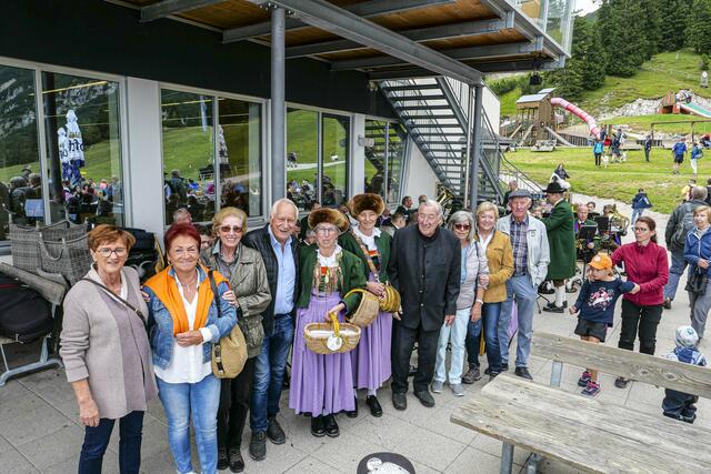 Die Seefelder Senioren freuten sich über die Einladung der Rosshütte zum Frühschoppen der Musikkapelle Seefeld.  | Foto: Holzknecht