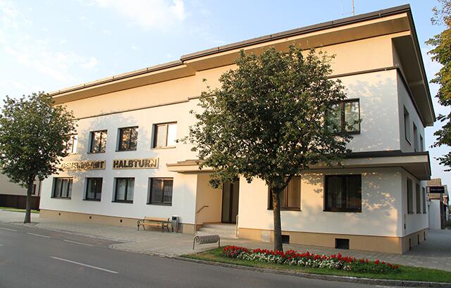 In Halbturn ist der Mindestlohn aktuell ein Thema. | Foto: halbturn.com