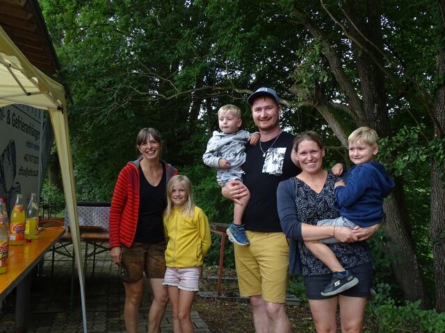 Maria und Alma Wagner mit Felix, Mario, Katharina und Fabian Zeilinger | Foto: Simon Glösl