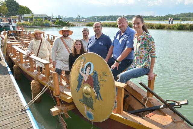 Sogar ein originalgetreues Römerboot gab es zu bestaunen. | Foto: Stadtgemeinde Tulln