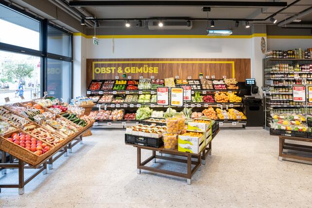 Die Obst- und Gemüseabteilung im neuen BILLA in der Wassergasse. | Foto: BILLA / Harson