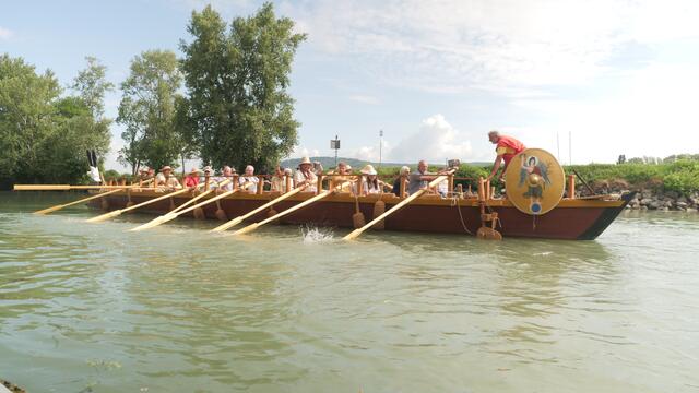 Wie zur Römerzeit üblich wurde das sechs Tonnen schwere Schiff originalgetreu aus Eichenholz und 4.000 Eisennägeln gebaut. | Foto: Maximilian Spitzauer