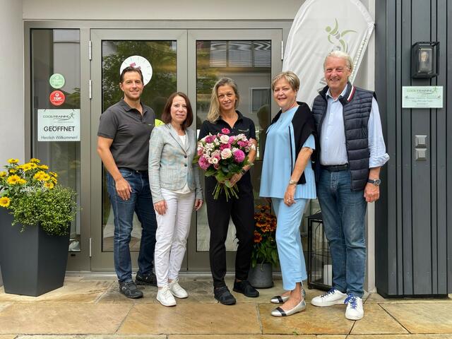 Benjamin Codet, FIW-Bezirksvertreterin Bettina Heinzl, Julia Codet, Elfriede Babinsky und Bezirksstellenobmann Alfred Babinsky. | Foto: Alma Glasl