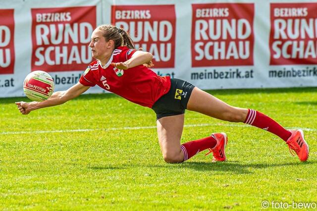 Nicole Kempf (Askö Seekirchen) erreichte bei der U-18 Europameisterschaft mit dem österreichischen Faustball-Team Silber. | Foto: FOTO-BEWO
