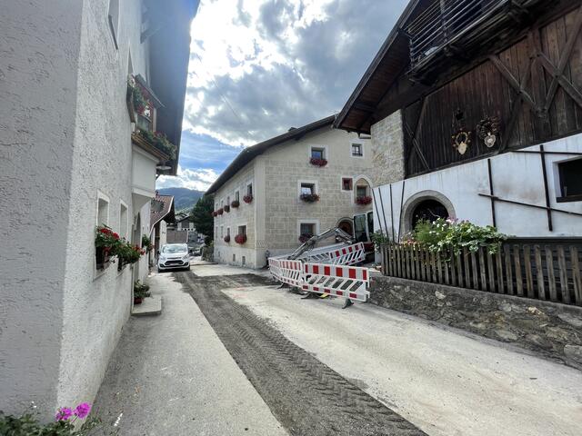 Es tut sich was in der Gemeinde Grins - aktuell wird im Dorf viel gegraben. | Foto: Leitner