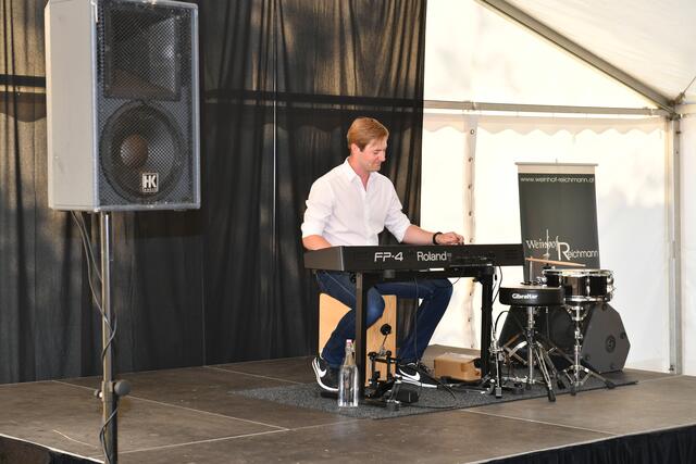Musikkabarettist Michael Großschädl. | Foto: Werner Friedl