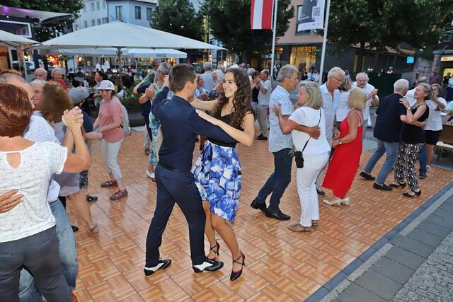 „Pirni’s Tanzpalast“ am Montag, 8. August, in der Trinkhalle Bad Ischl | Foto: Hörmandinger