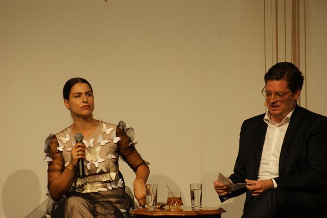 Asmik Grigorian und Philipp Preimesberger begeistern durch einen besinnlichen und zugleich humorvollen Dialog. | Foto: Martin Schöndorfer, 2022