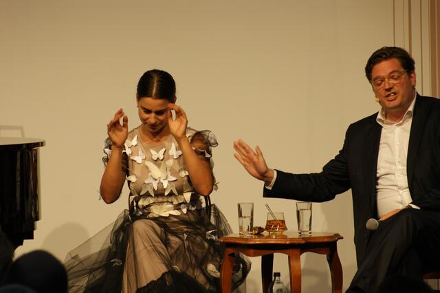 Asmik Grigorian und Philipp Preimesberger begeistern durch einen besinnlichen und zugleich humorvollen Dialog. | Foto: Martin Schöndorfer, 2022