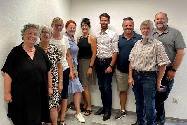 Einige Mitglieder der kürzlich konstituierten Gemeindewahlbehörde, rechts: der stellvertretende Wahlleiter RL Arnold Wackerle. | Foto: MG Telfs/Pichler