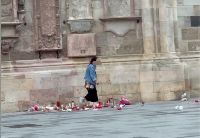 Nach dem Angriff geht die Frau seelenruhig weiter. (Screenshot aus dem Video) | Foto: zVg