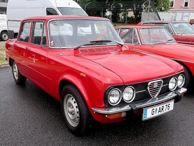 Klassischer Bürgerkäfig: Alfa Romeo 1300