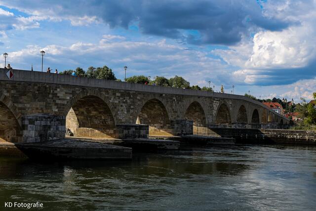...die Steinerne Brück, mehr als 800 Jahre war sie die einzige Möglichkeit die Donau zu überqueren...