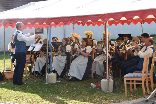 Der Musikverein Eberau spielte zünftig auf. | Foto: Michael Strini