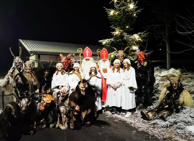 40 Mitglieder verzeichnet die Krampusgruppe Flattach. | Foto: Krampusgruppe Flattach