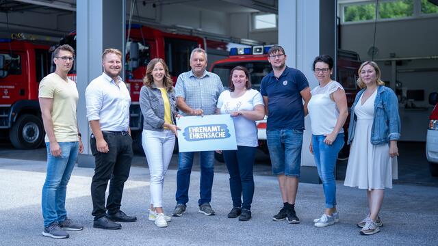Die Junge ÖVP Zu Besuch bei der Freiwillen Feuerwehr in Faistenau. | Foto: ©JVP/Gsöls 